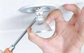 Installatie van een GU10 LED lamp